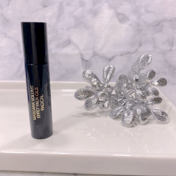 Yves Saint Laurent Lash Clash Extreme Volume Mascara, Deep Black, NEW - Mini 2ml - Picture 2 of 14